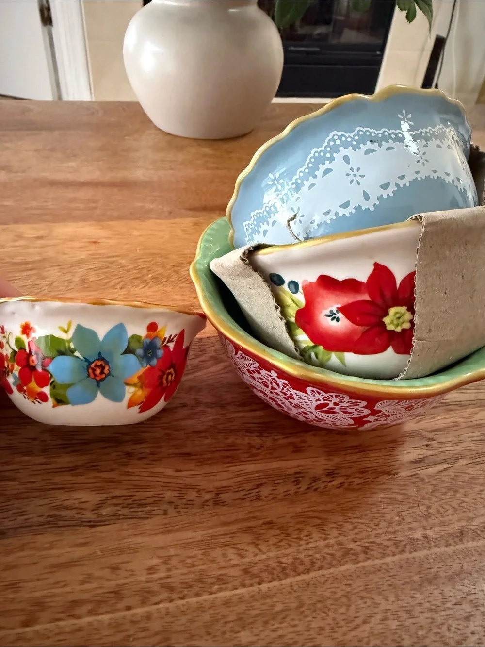 The Pioneer Woman Ceramic Measuring Bowls
